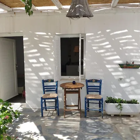 Lydia's Charming House In