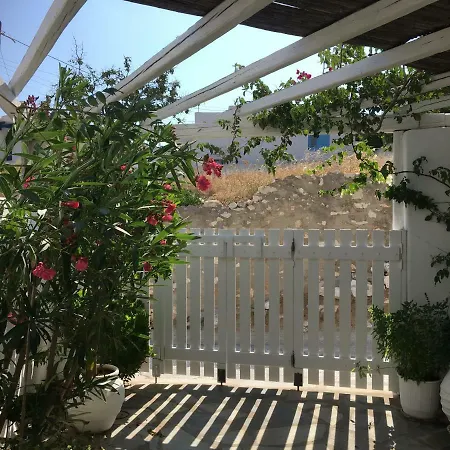 Lydia's Charming House In *