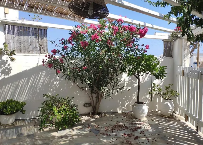 Lydia's Charming House In Naousa