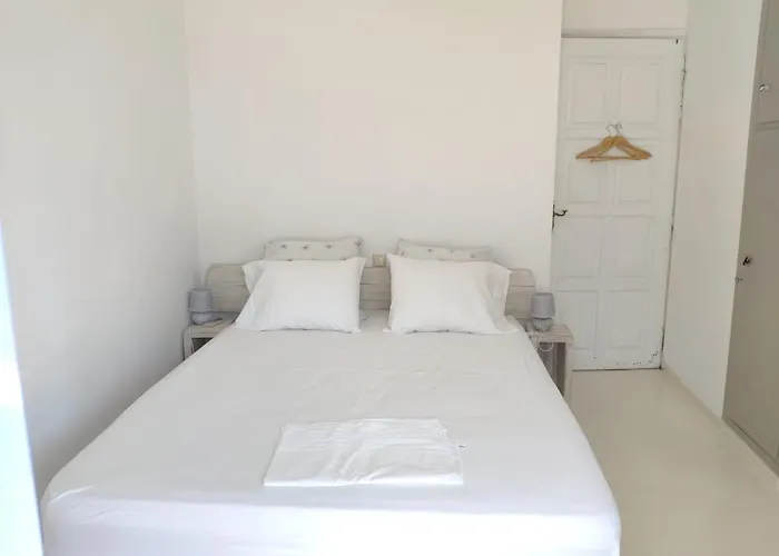 Lydia's Charming House In Vakantiehuis Naousa